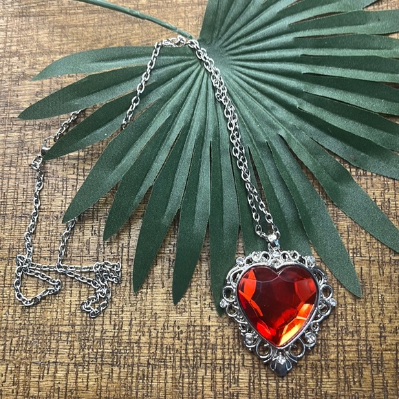 Vintage Silver Reversible Mirrored Heart Silver Necklace/ Costume Jewelry - Picture 1 of 6